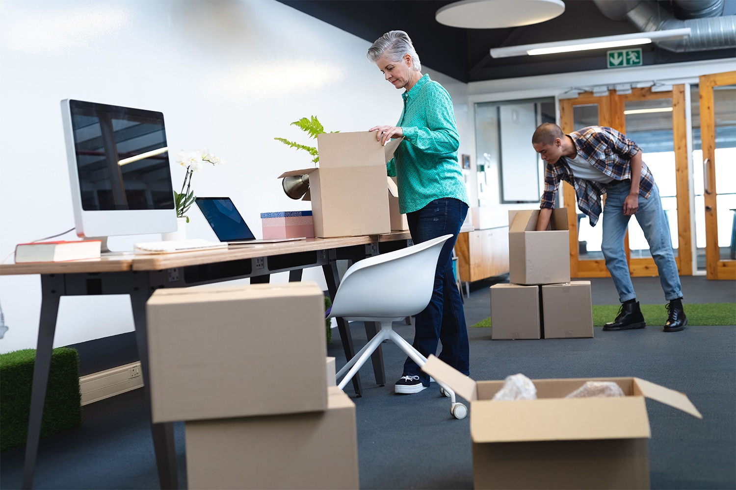 how do office relocation companies work