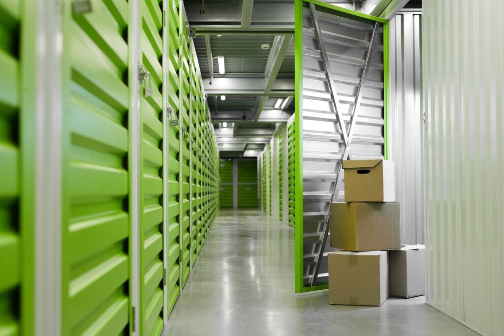 storage024