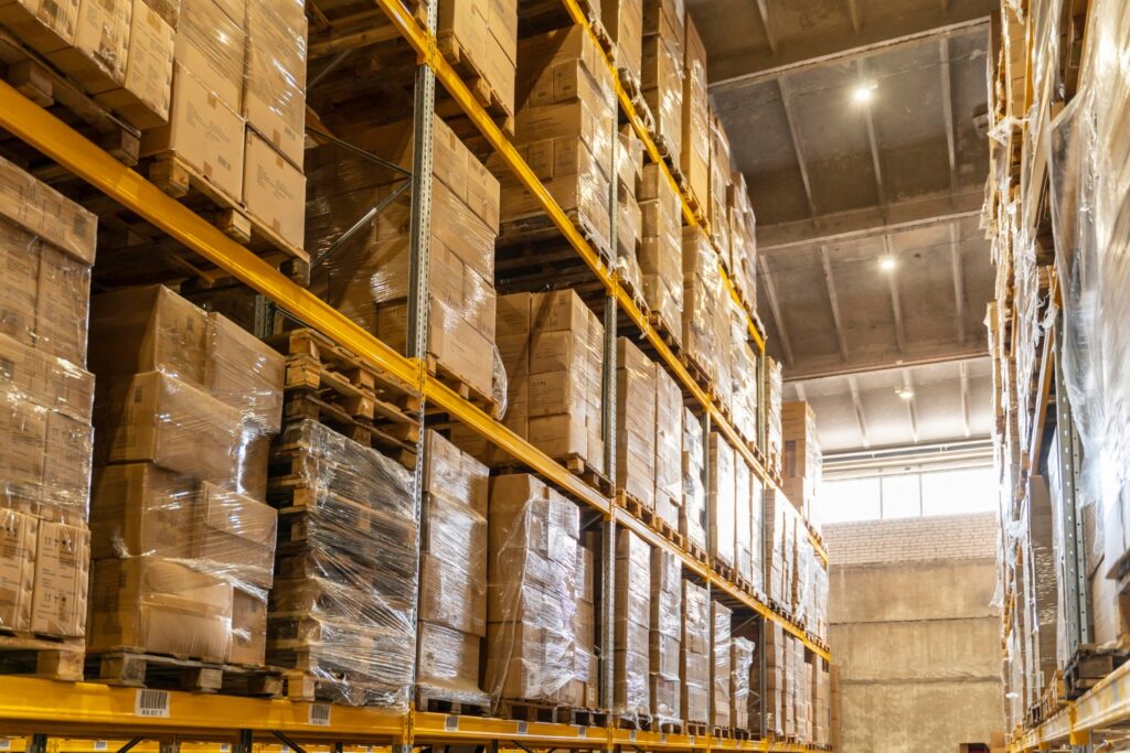 storage043