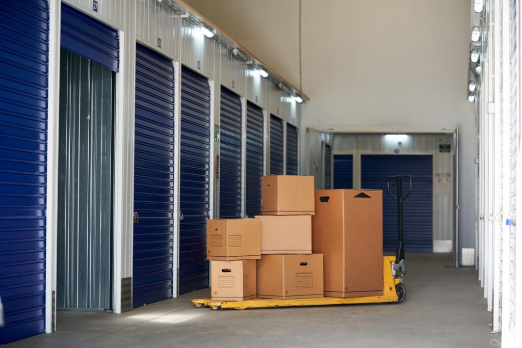 storage044